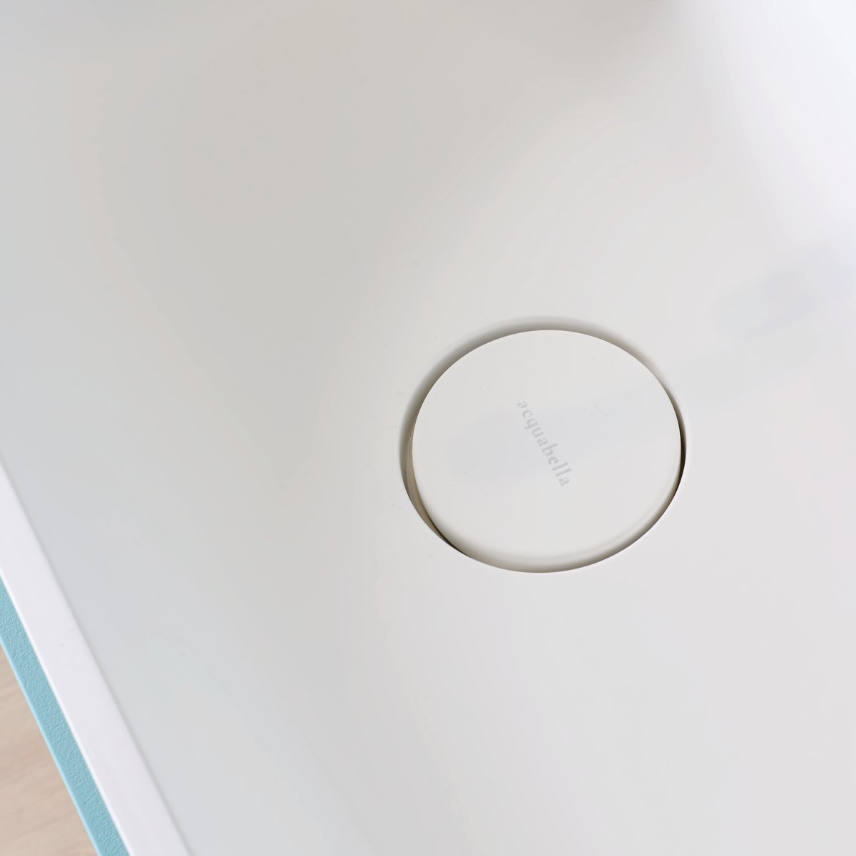 Every detail matters ✨
We believe that true beauty lies in the details. From seamless surfaces to flawless edges, each design choice reflects our commitment to precision and excellence. Because the bathroom should be as perfect as it is personal. 
➡️ ow.ly/7kVF50U0lw4