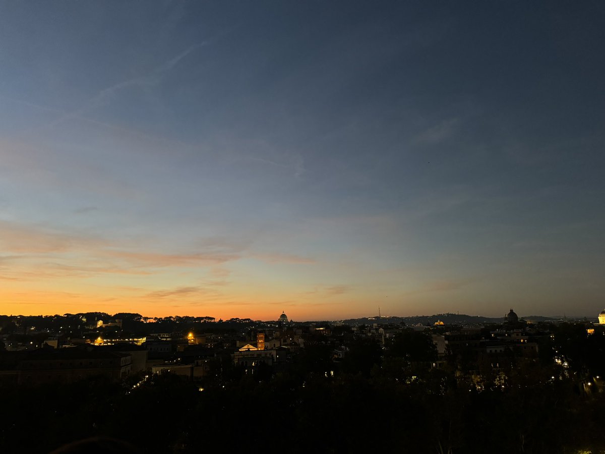 marisol06790883's tweet photo. roma mi stai piacendo più del previsto https://t.co/35iaEeTTW9