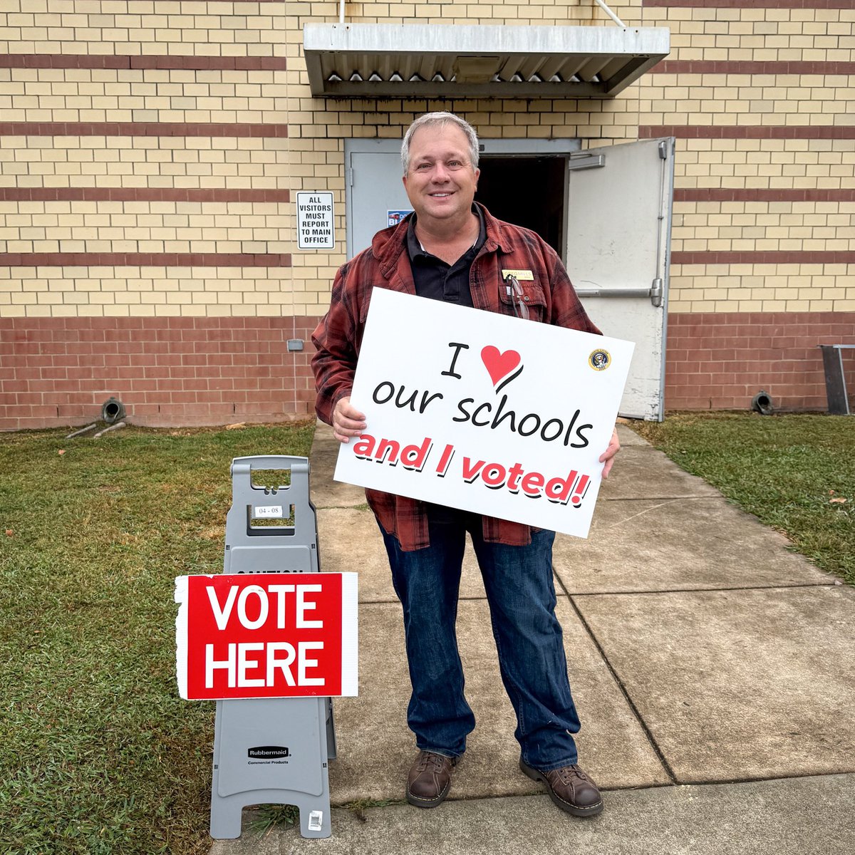 electgregmills tweet media