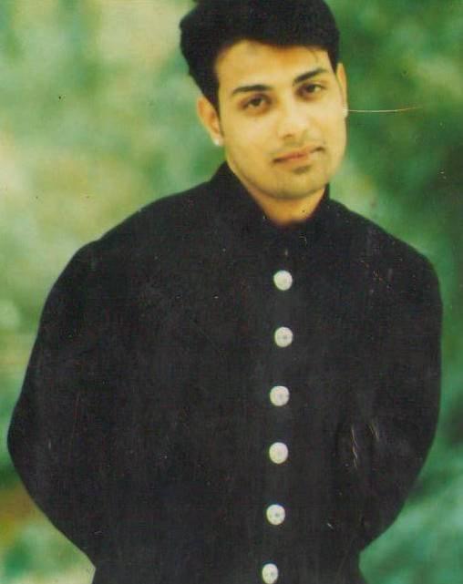 Today we remember Shaheed Major Aditya Singh Nathawat's bright spirit, generous heart &amp; unforgettable presence! 

Let us pay homage &amp; honour his supreme sacrifice by celebrating his life, dedication &amp; achievements. #BalidanDiwas #RememberingMajorAdityaSingh 

<a href="/KumariRukshmani/">Rukshmanii Kumari</a>