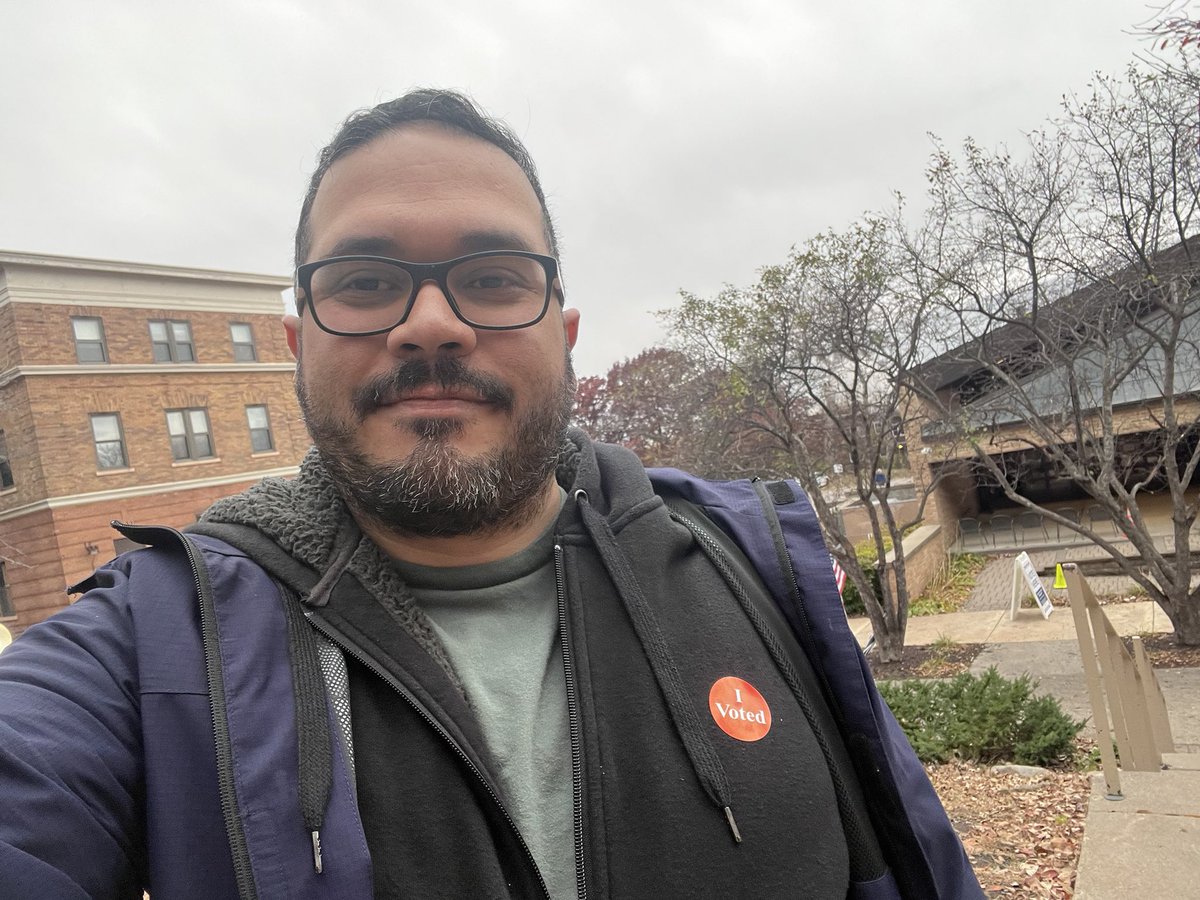saltyecoevo's tweet image. As a Puerto Rican from the island, I am not able to vote for the presidential elections there. I feel very proud to not just only being able to vote in MN but also have my vote represent the best interest for my beautiful homeland. GO VOTE!!!!