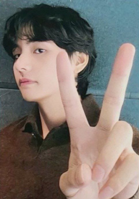 julissarmy7bts's tweet image. I vote for #V at #2024MAMAVOTE