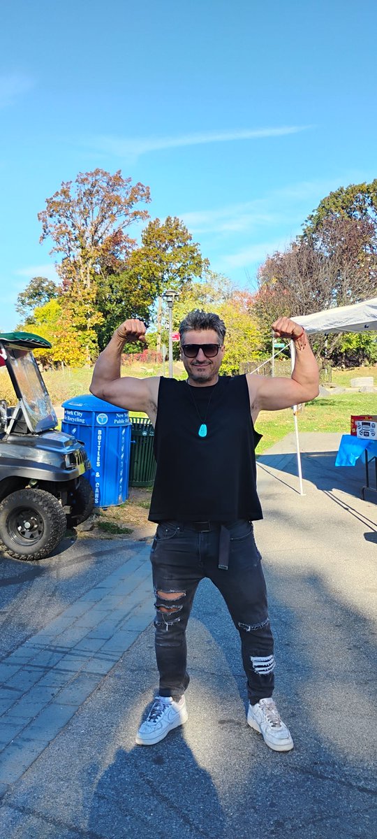 Las Vegas Marathon 26.2 mile ( 43 km)  Time : 4 hours 31 munites -Sıradaki gelsin Honolulu Marathon 🤗💪🇹🇷🧿❤️🇺🇲😘🤲🏃🏅⭐