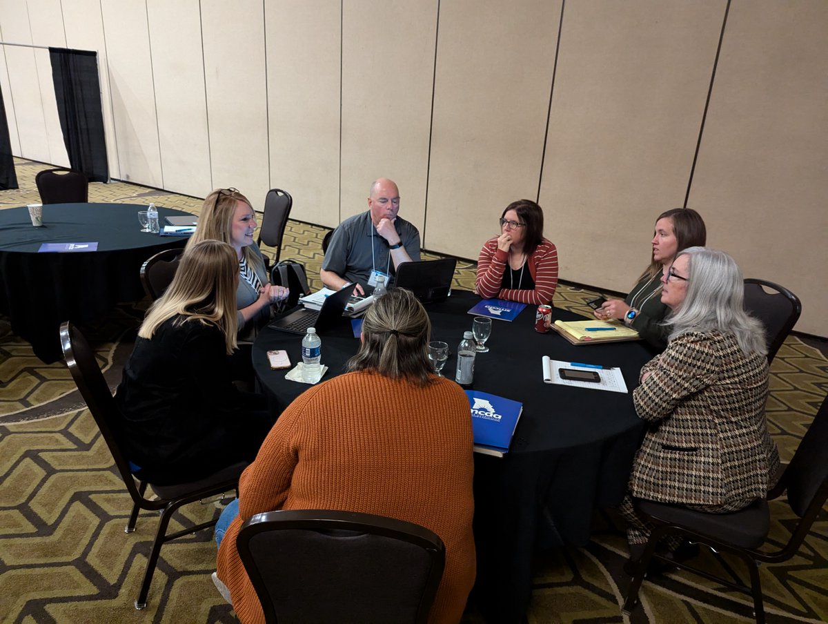 SMCAAjcmo's tweet image. One of the great things about the @SMCAAjcmo conferences is the opportunity to network and learn from each other. Some great conversations took place at the SMCAA Fall Conference!