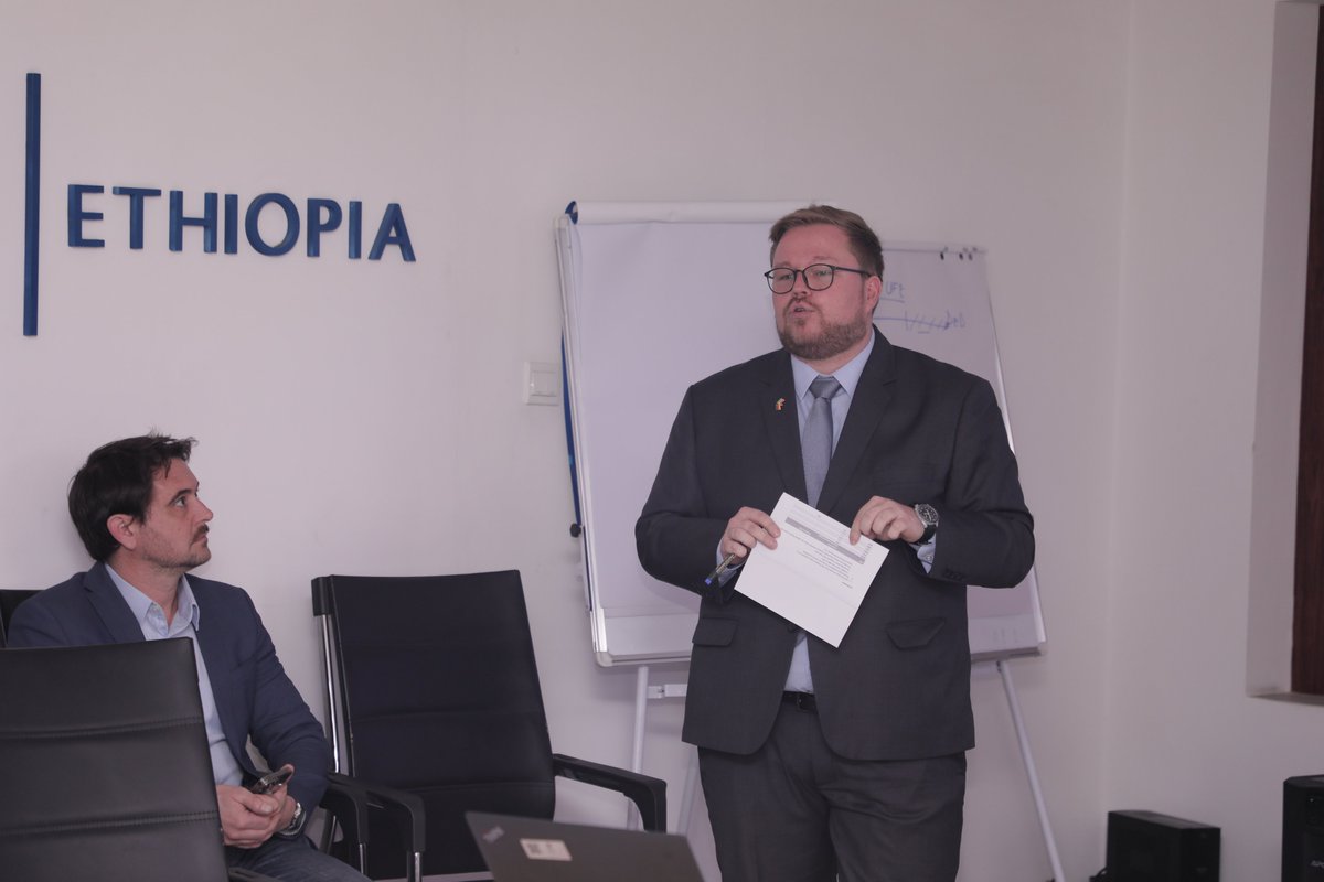 IOMEthiopia's tweet image. Exciting session on visa facilitation &amp;amp; document verification services hosted by IOM today!
Great to see German-funded Family Assistance Programme, Canada Visa Application Centre &amp;amp; partners coming together to explore ways to further support safe &amp;amp; #regularpathways for #migrants.