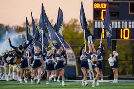 We are anticipating another great game and crowd for the Sectional 29🏈Championship this Friday - Guerin Catholic (6-5) at Tri-West (7-4).  Gates will open at 6PM, with kickoff at 7PM. Get your🎟️today!

Ticket Link: public.eventlink.com/tickets?t=1013…