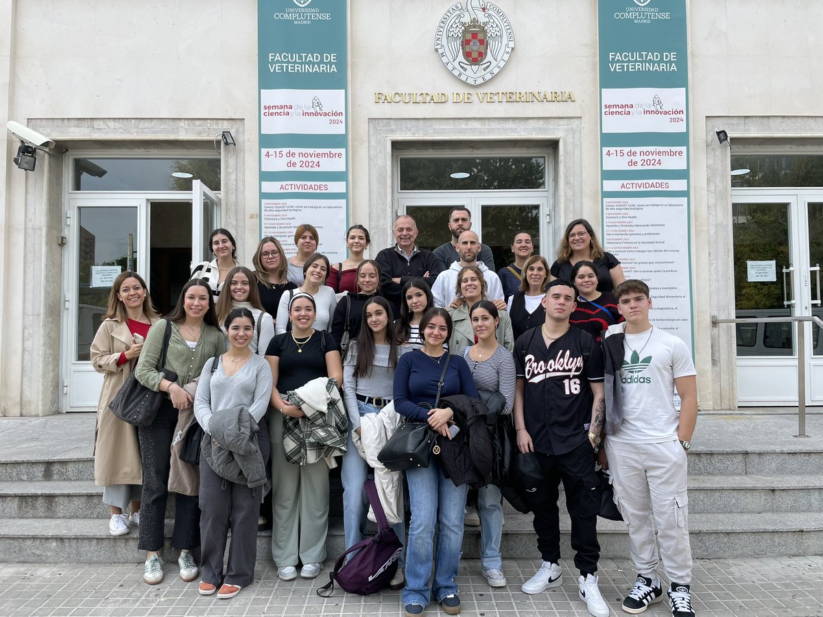 rbisgg73's tweet photo. Hoy nos han visitado en @VeterinariaUCM l@s estudiantes del @IESAndresLaguna en el marco de la #SemanaCienciaMadrid2024 organizada por @madrimasd @ucc_complutense @UdcVet https://t.co/KxMXjyKXXy