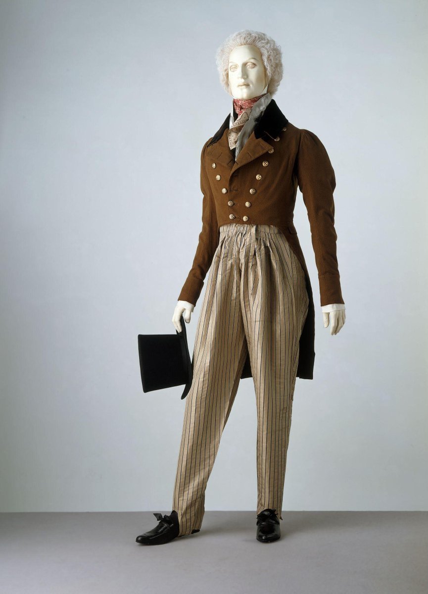wikivictorian's tweet image. Ensemble, 1828-30. Victoria &amp;amp; Albert Museum.