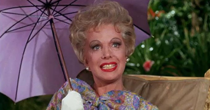 iShowTunes's tweet photo. Birthday Remembrance ~ #NatalieSchafer (1900-1991)
#GilligansIsland #MrsHowell #Lovey https://t.co/iPNxaI6m9y