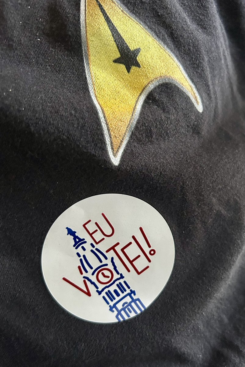 cadguyarcher's tweet photo. @treknews Make it so! https://t.co/3fhHQNoXu0