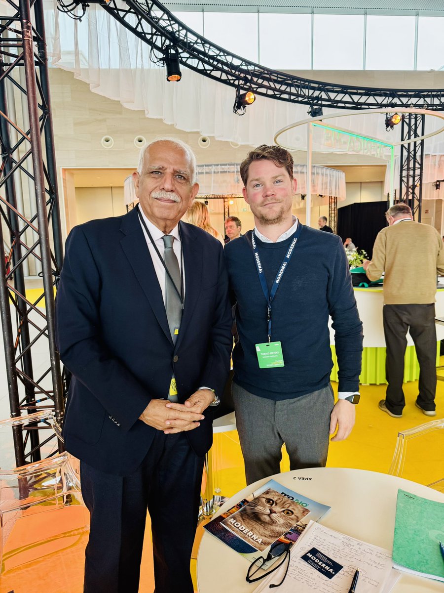 AwexPakistan tweet media