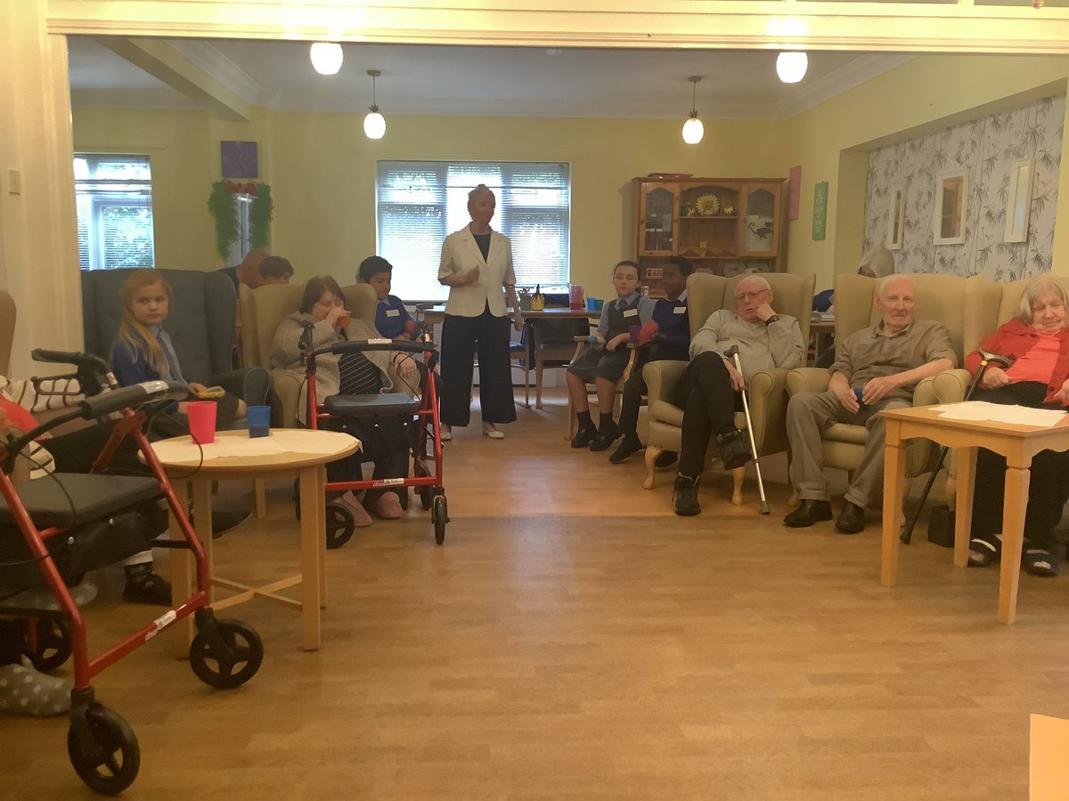 @oli_year2 tweet media