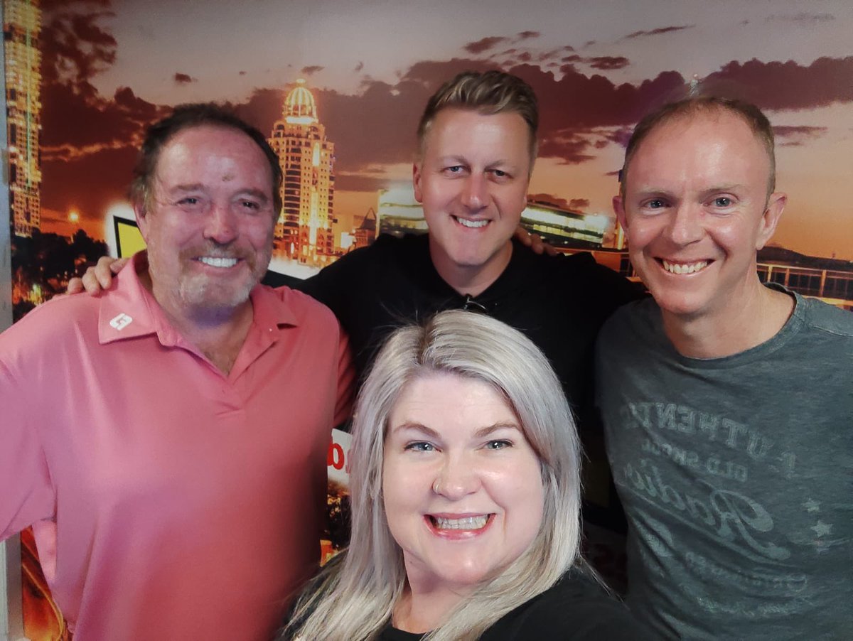 Great spending an hour with <a href="/JustPlainDarren/">Just Plain Darren</a> and the crew at <a href="/Hot1027FM/">HOT102.7FM</a> and raising R15k for <a href="/HeadwayGauteng/">Headway Gauteng</a> 👌🏼