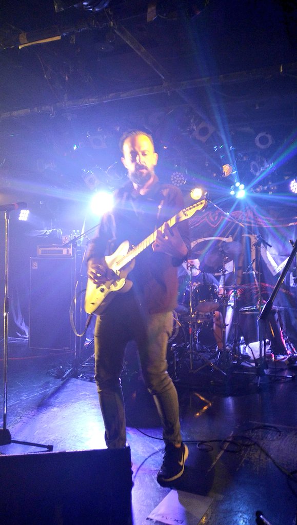 Metal_Saber's tweet photo. ちなみに #SABERTIGER"#OBSCUREDIVERSITY"のミキシングとマスタリングを担当したのは #DGM のギター、若き名匠 #SimoneMularoni 氏です! https://t.co/3ZSiabrrog