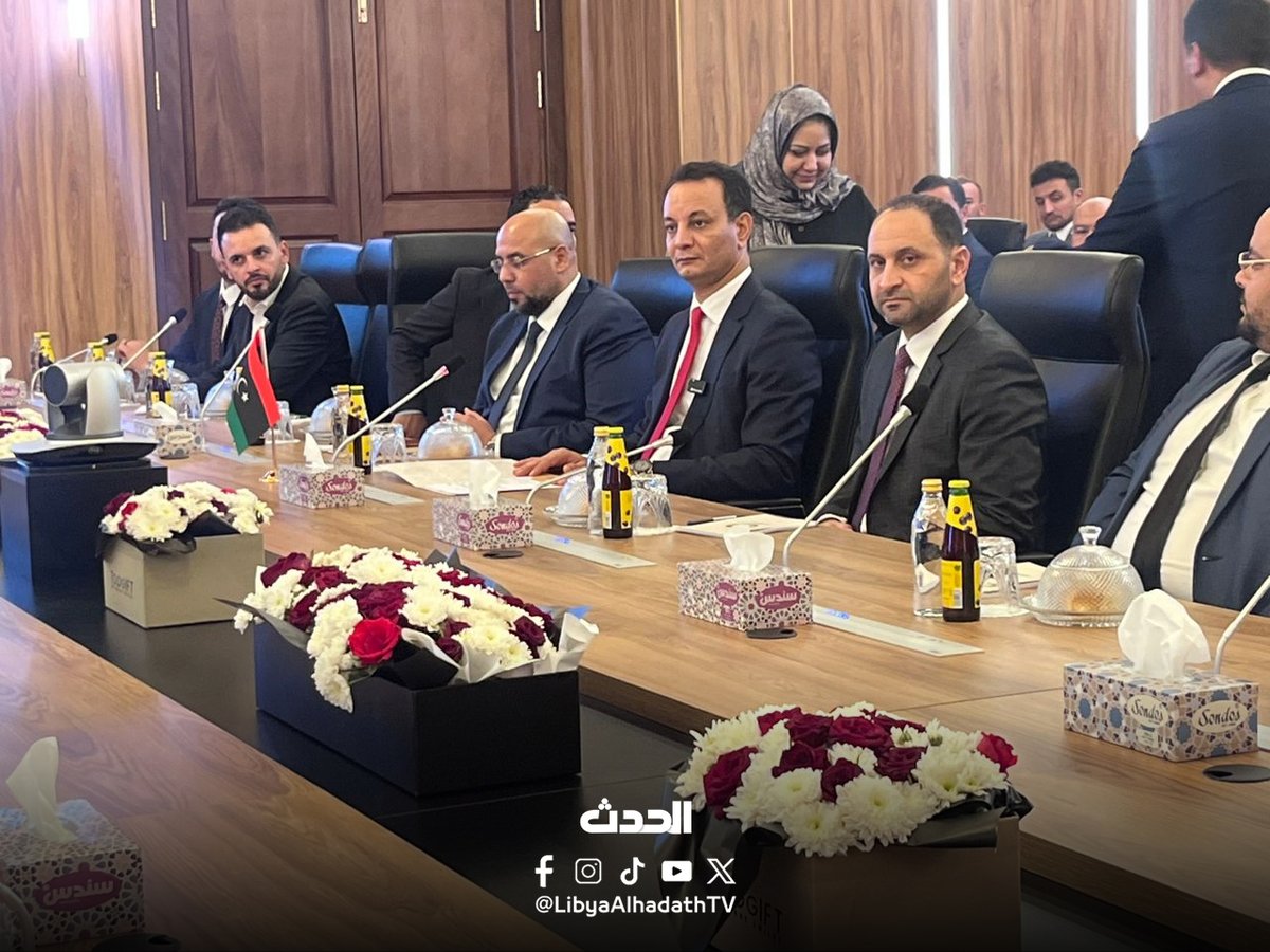 libyaalhadathtv's tweet photo. 📸 #صور | انطلاق اجتماع مجلس الأعمال الليبي البريطاني #LBBC بحضور السفير البريطاني والوفد المرافق له ورئيس الجهاز #الوطني_للتنمية ومدير عام صندوق التنمية وإعادة #إعمار_ليبيا https://t.co/gMQGezWx4L