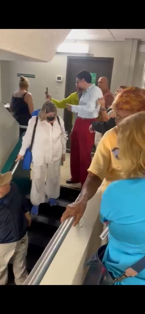 Arnaldo Claudio QVLD (QUE VIVA LA DEMOCRACIA) tweet media