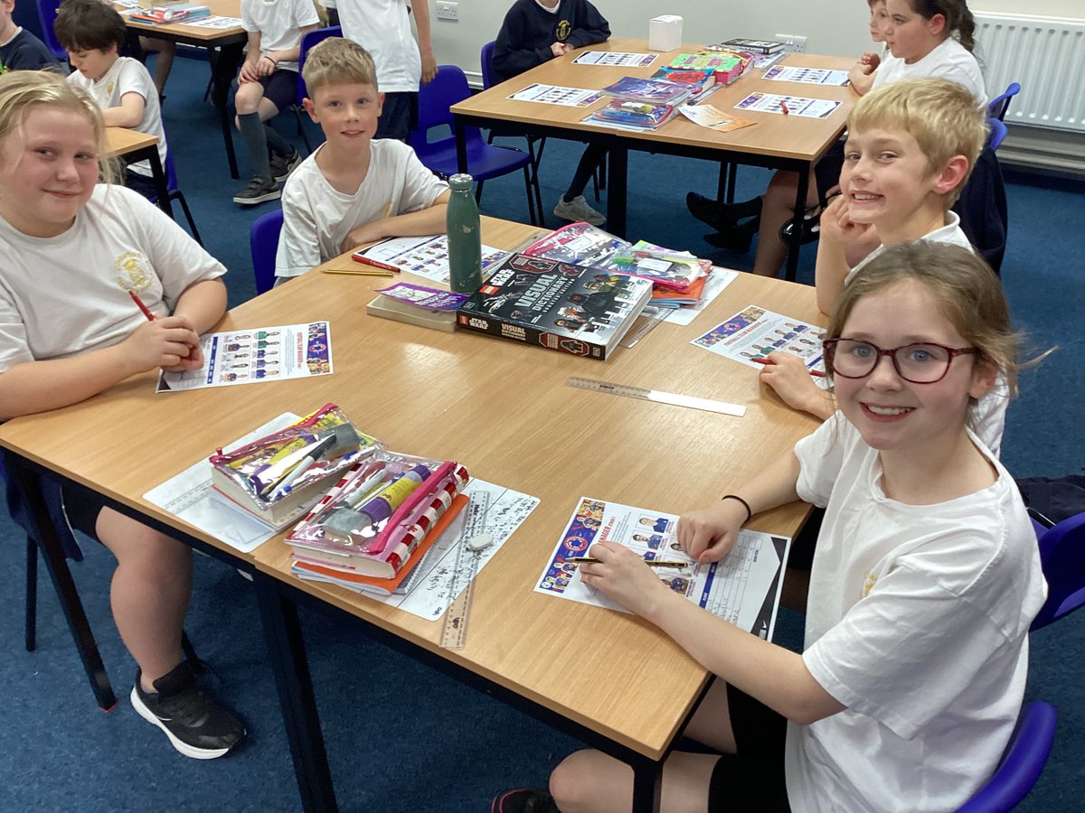 Year 5 started activities for the Monster Kick-about today by playing Football Team Manager. <a href="/MKickabout/">Monster Kickabout</a> @ComberbachMrsY #ComberbachPE