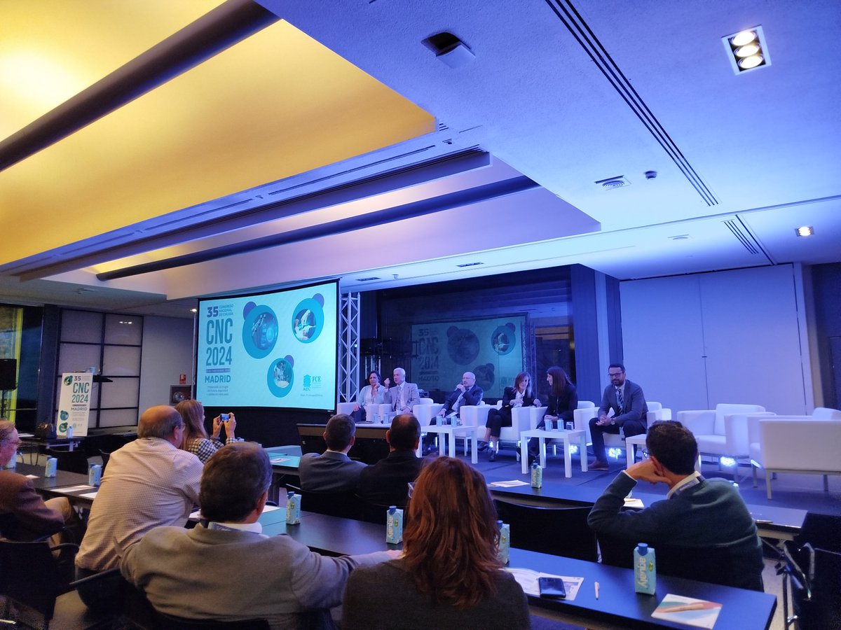 Alejandro Bravo Salva MD. PhD. FEBS/AWS. (@alexbravosalva) on Twitter photo La Dra <a href="/montsejuvany/">Montse Juvany, PhD</a> de la Unidad de Cirugía de Pared Abdominal en el panel de expertos de la sesión de la MESA de PARED ABDOMINAL : ¿ Mas es menos o menos es mas? en cirugía de la pared abdominal. #CNC2024 <a href="/aecirujanos/">aecirujanos</a> <a href="/AecPared/">Seccion Pared AEC</a> La Dra <a href="/montsejuvany/">Montse Juvany, PhD</a> de la Unidad de Cirugía de Pared Abdominal en el panel de expertos de la sesión de la MESA de PARED ABDOMINAL : ¿ Mas es menos o menos es mas? en cirugía de la pared abdominal. #CNC2024 <a href="/aecirujanos/">aecirujanos</a> <a href="/AecPared/">Seccion Pared AEC</a>