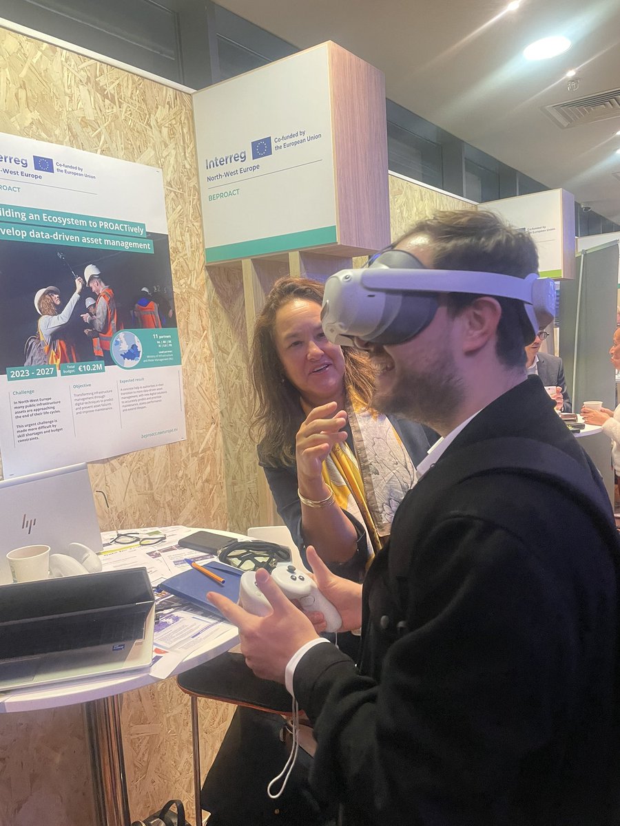 epso_dcc's tweet photo. EPSO networking with Beproact who have partnered with @DubCityCouncil #dublincitycouncil #interreg #beproact #interregnwe #interregannualevent #NWE2024 https://t.co/kFXaNllNKm