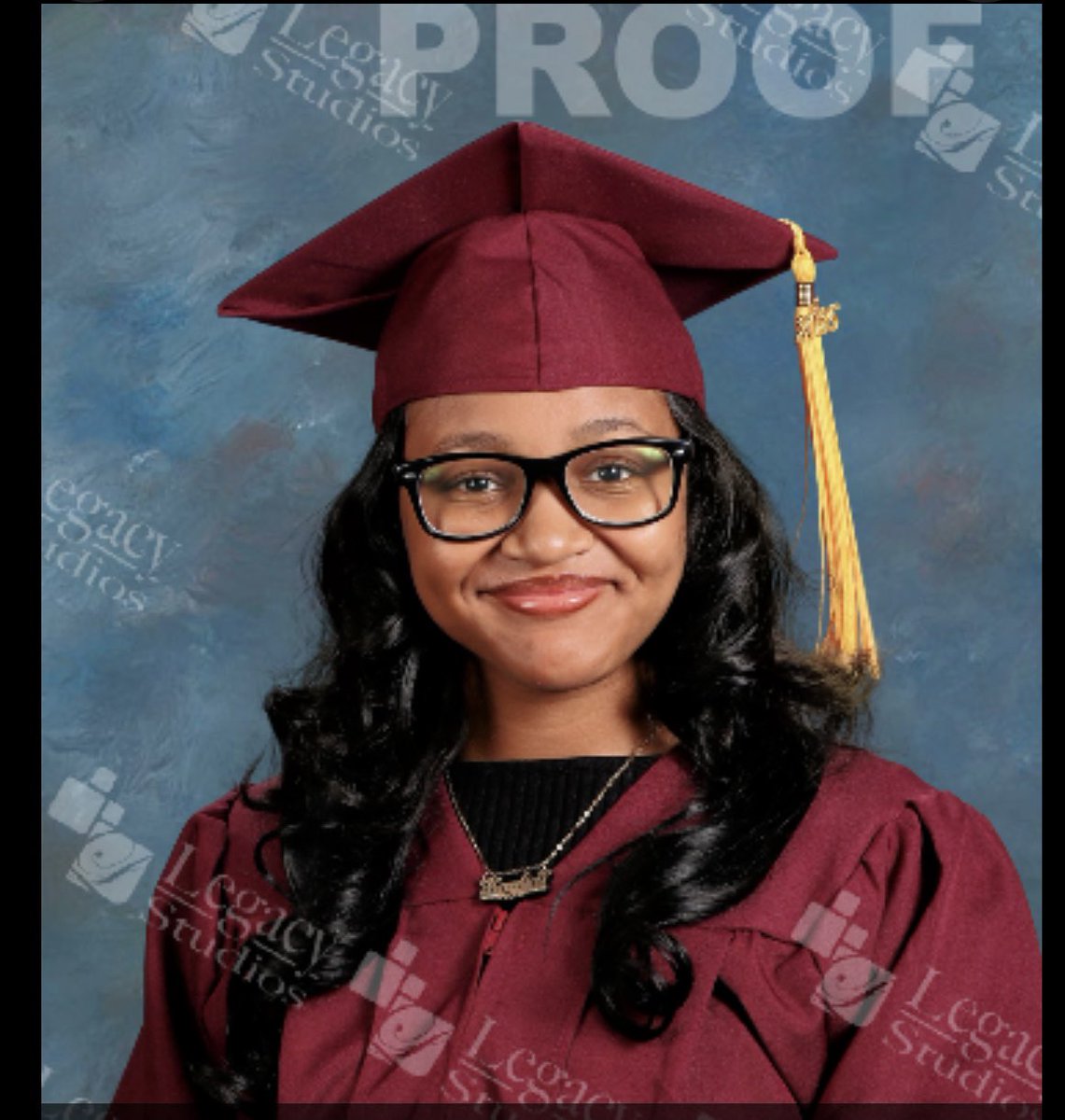 shaneybuga's tweet photo. My one and only really bout to be out of high school 🥺🥺🥺🥺 https://t.co/Oy0SRa6O9q