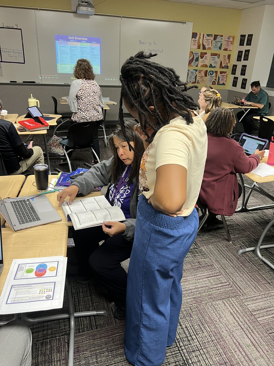 MrsWey10's tweet photo. Reading Curricular Review for grades 3-5 first thing this morning! 📚🤓 #WayneLearns #WeAreWayne https://t.co/g3rk2GKCZ4