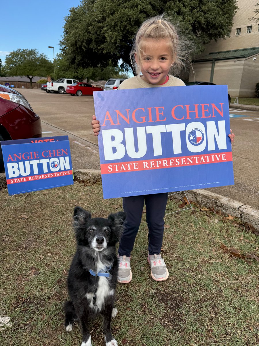 AngieChenButton's tweet photo. Fitzgerald and his friend Emma are greeting voters and  showing support for a Humane Society Legislative Fund endorsed candidate at Campbell Green Rec Center. There is a steady flow of voters at Campbell Green but no line. #Vote #TeamButton https://t.co/uf7N6waZ1r