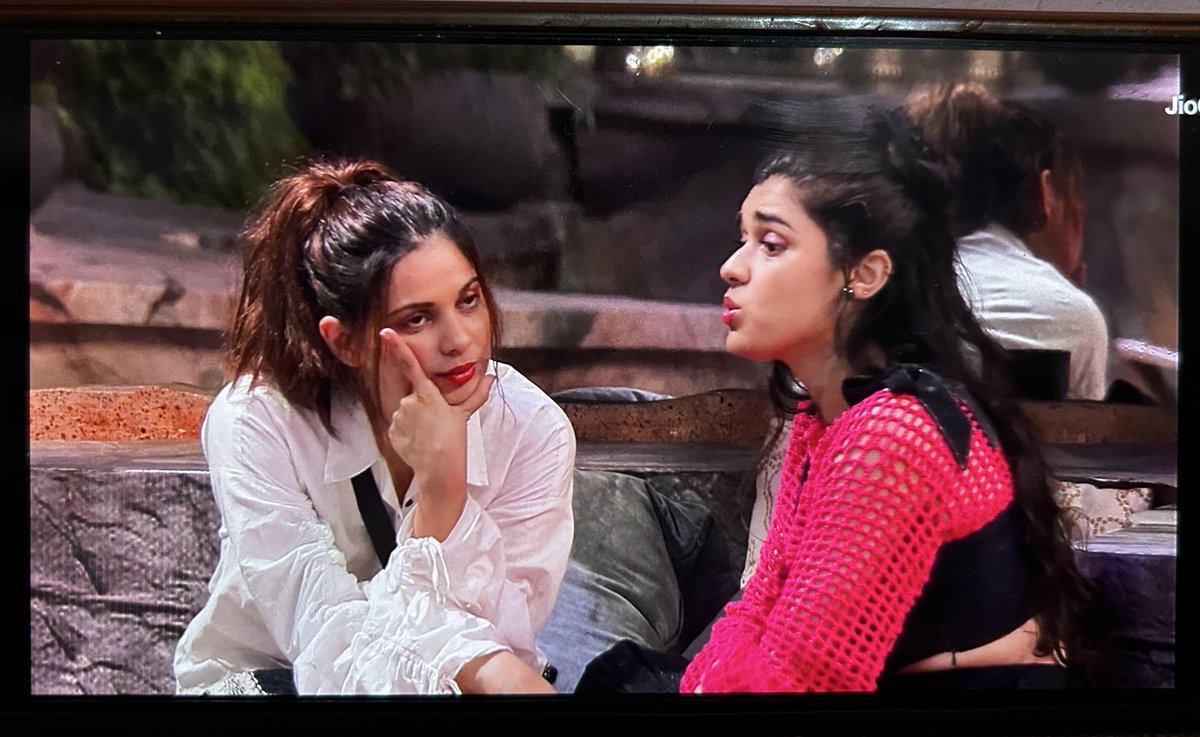 beingmicky7's tweet photo. Inka alg hi bigboss chal rha hai…
#easha #alice #BB18 #BigBoss18
#colortv #JioCinema
Chugli ke alawa kuch nhi 1st episode se hi… @ColorsTV @BiggBoss https://t.co/KxKXob0GmA