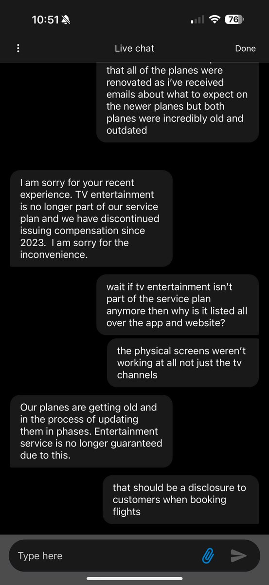 karts_1's tweet photo. @JetBlue how is this an appropriate response?? https://t.co/CwdufU9x8T