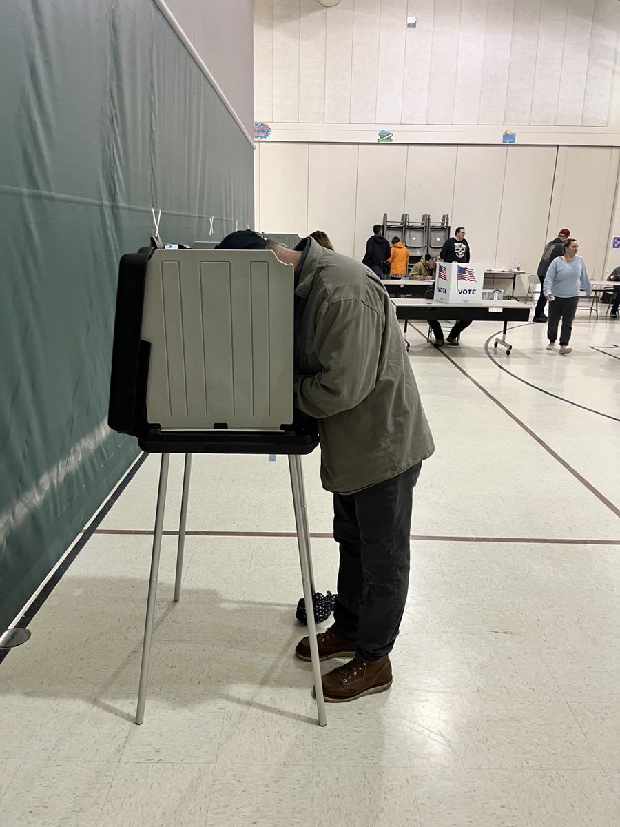 Dan Osborn tweet media