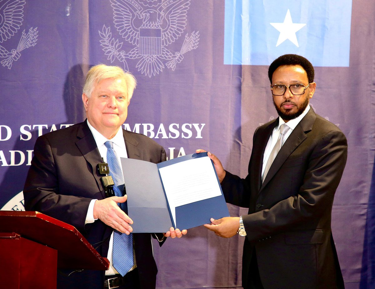 BihiEgeh's tweet photo. Today I announced the agreement of the completion of the debt relief process with the USA alongside  @US2SOMALIA's Ambassador Richard H. Riley in #Mogadishu. American government debt totalling over $1.14 billion dollars was forgiven today by the United States government. 
This follows the successful debt relief process and the Paris Club agreement of March this year, which supported debt cancellation for #Somalia. I thank the U.S. government and people for their unwavering support of our economic reforms and growth.