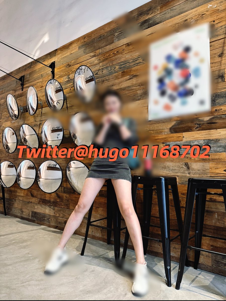 外人看到的是气场强大形象气质俱佳工作家庭两手抓的创业女boss，那是她的A面；但还得有个出口释放她隐藏的B面不是？