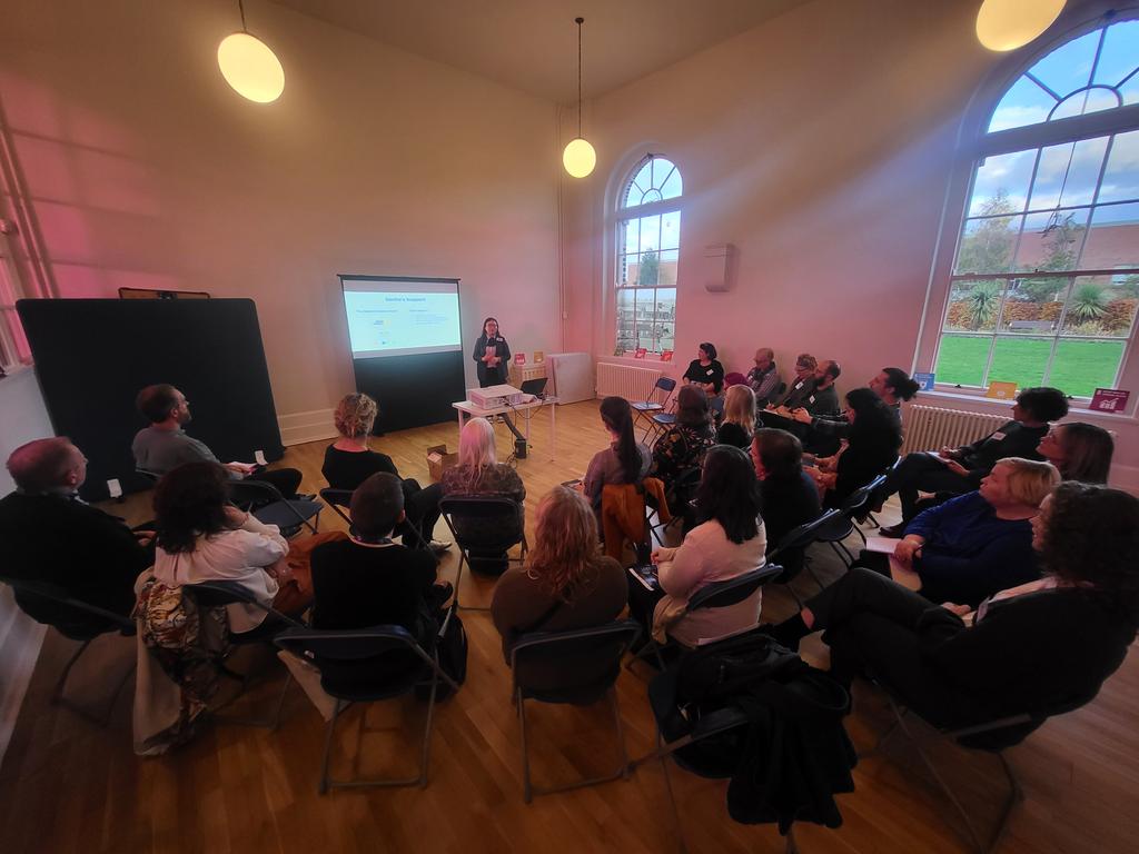NickJDoran's tweet photo. Wee have 3 #GCE breakout rooms focusing on #capacitybuilding #resources and @SaoltaEd's #GlobalCompass going on at @RichBarracks right now. Ways of thinking about #ActiveCitizenshipEducation https://t.co/vpclRFTvhP