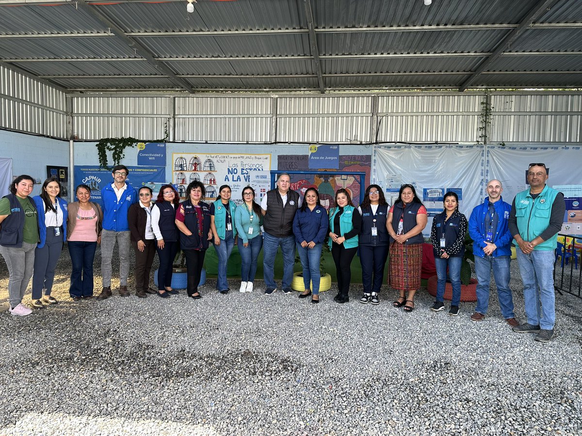 MBarreto_RC's tweet photo. Estoy en Huehuetenango visitando proyectos. Me complace ver el esfuerzo conjunto en el #CAPMiR entre @ACNUR_es, @OIMGuatemala, @MinSaludGuate Municipalidad y organizaciones de sociedad civil. Resalto la solidaridad de las comunidades de origen. @ONUGuatemala https://t.co/iHDYaIvkZI
