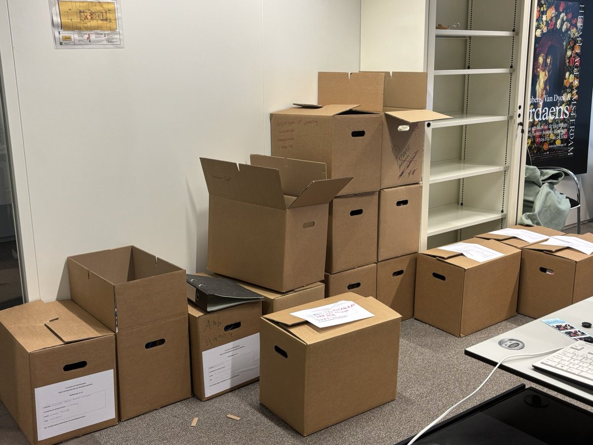 brechje schwachofer tweet media