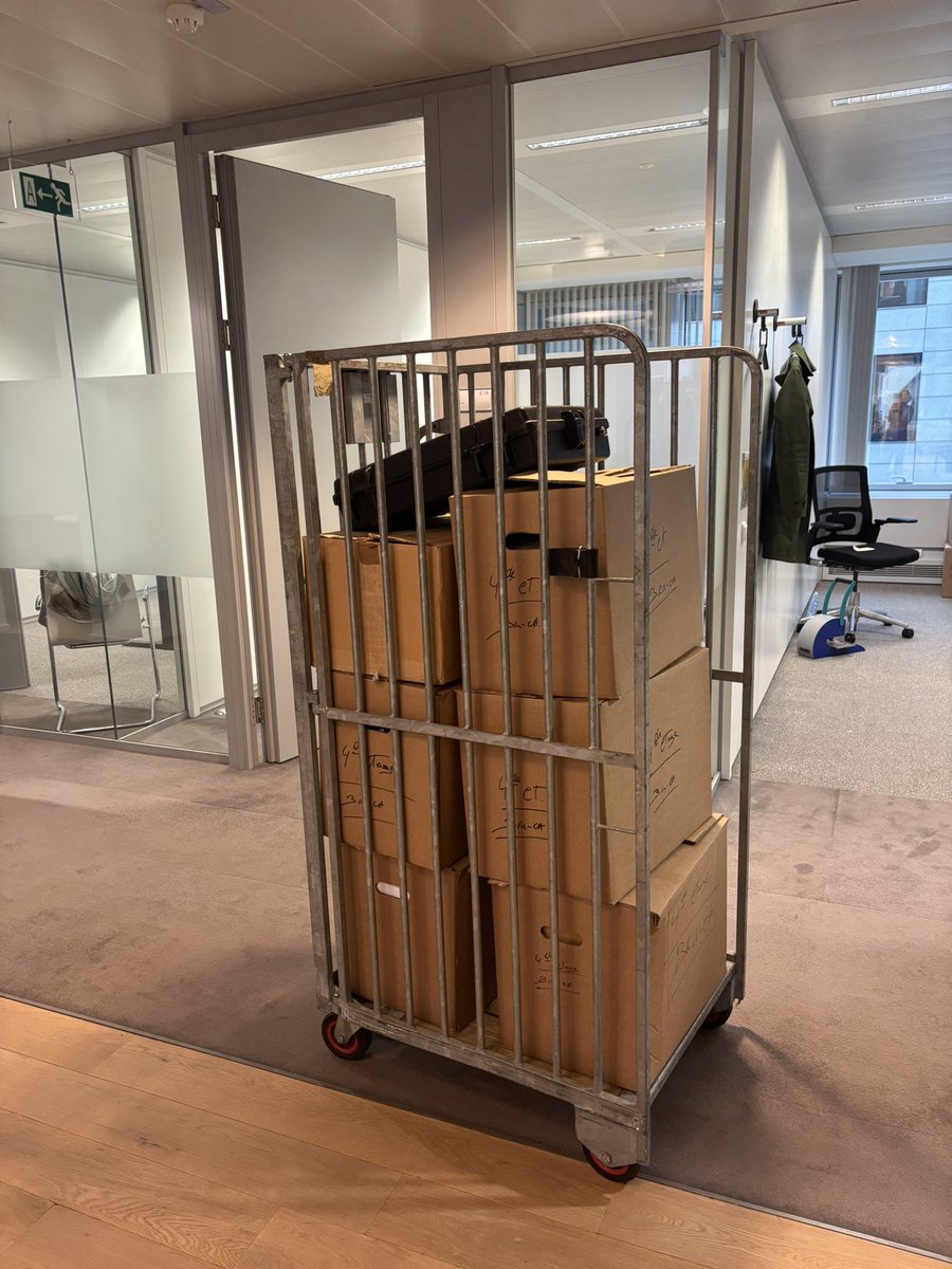 brechje schwachofer tweet media