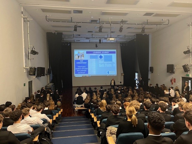 SharnbrookAca's tweet image. Great to welcome back all students today. Ahead of Sixth Form Open Evening tomorrow, Y11 had an informative assembly with Mrs Hankins about the fantastic options available to them as part of our Sixth Form. #teamsharnbrook