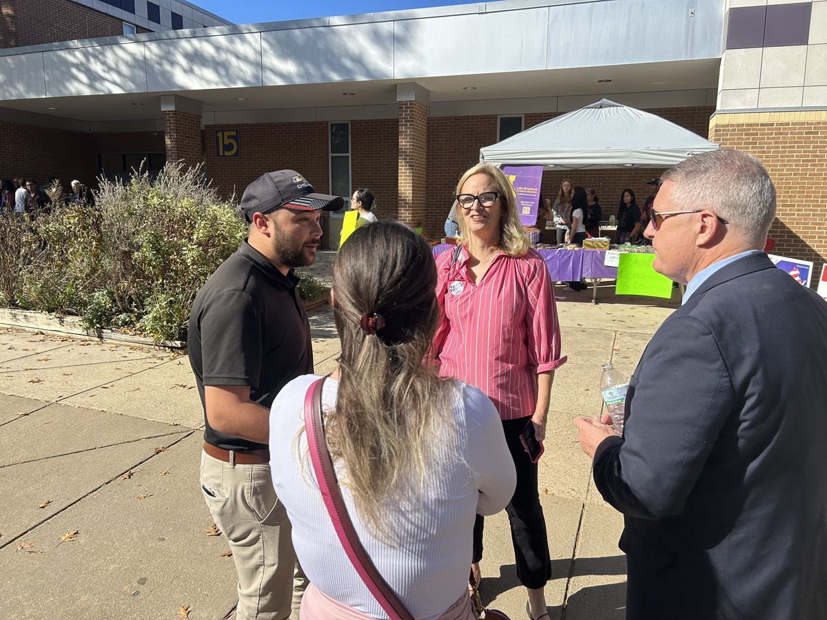FairfaxGOP's tweet image. Republicans are energized and ready to make their voices heard here at Lake Braddock High School! If you haven’t voted yet, make sure to stop by your local polling place and cast your ballot—every vote counts! #ElectionDay #GetOutTheVote #LakeBraddockHS #trump2024