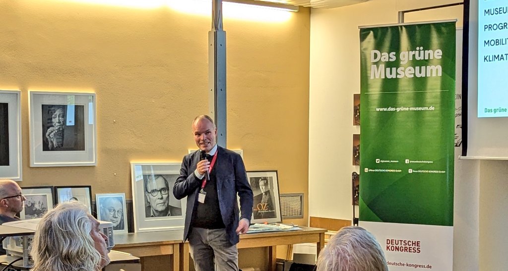 Ein perfekter Abschluss be #dasgrünemuseum: Prof. Peter Gorschlüter vom @museum_folkwang zeigt uns den Weg zum klimafreundlichen #Museum! Mit spannenden Einblicken in #Klimabilanzierung, #Nachhaltigkeitsmanagement &amp; die 7 Handlungsfelder für die Zukunft! 
#dgm #ndk #kukturerbe
