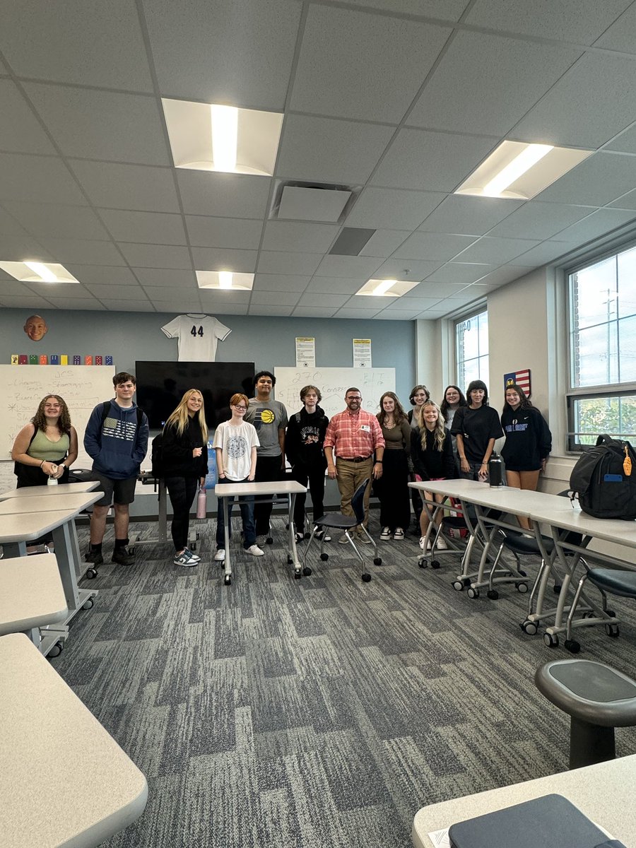 AHS Teacher Academy (@tacademyahs) on Twitter photo Had a great time today at Mariemont HS, visiting with Mr. Hanleys students in his Teacher Ed class! <a href="/AndersonRaptors/">Anderson High School</a> <a href="/Mariemont_HS/">Mariemont HS</a> Had a great time today at Mariemont HS, visiting with Mr. Hanleys students in his Teacher Ed class! <a href="/AndersonRaptors/">Anderson High School</a> <a href="/Mariemont_HS/">Mariemont HS</a>