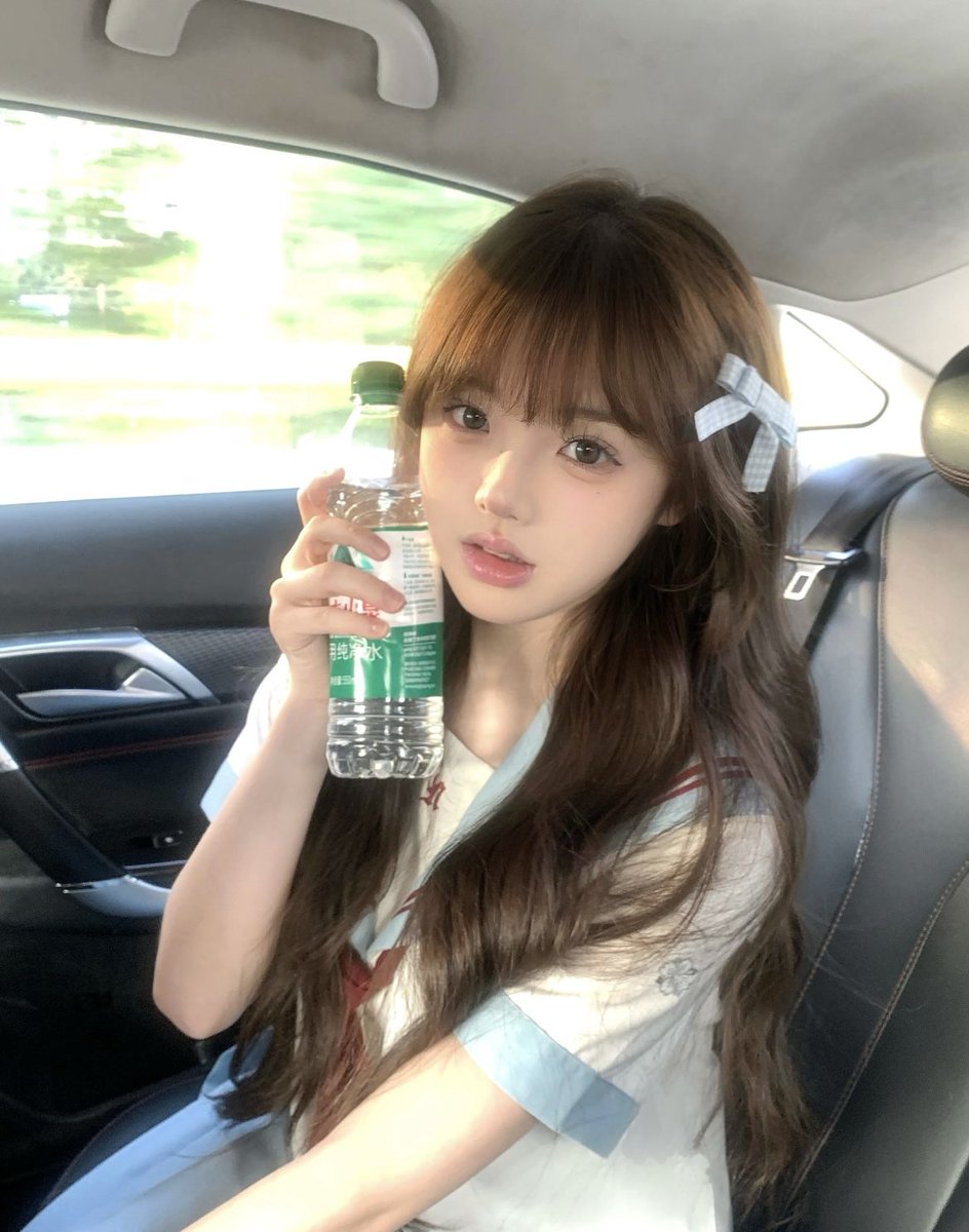 #广州
❤ 学生兼职 05奶糖
✿ 清纯可爱  女友感清纯唯美 
✿ 懂事乖巧 皮肤光滑  细腻❄️白
✿ 性格溫柔 服务极佳  配合度高
     年龄：05年
     身高:   165cm
     罩杯:   天然C
Q：755749190
V：beizhe13
✈️:https://t.co/XGBWQiEQgX https://t.co/HosOskZ0Rx