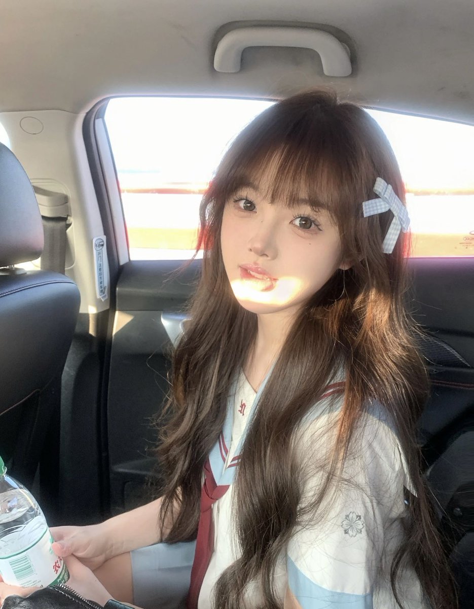 #广州
❤ 学生兼职 05奶糖
✿ 清纯可爱  女友感清纯唯美 
✿ 懂事乖巧 皮肤光滑  细腻❄️白
✿ 性格溫柔 服务极佳  配合度高
     年龄：05年
     身高:   165cm
     罩杯:   天然C
Q：755749190
V：beizhe13
✈️:https://t.co/XGBWQiEQgX https://t.co/HosOskZ0Rx
