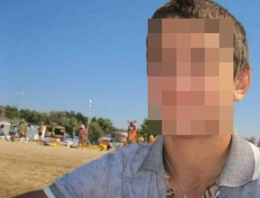 Ve Smolensku byl chlap bez hlavy uznán schopným služby.

Muž zemřel v roce 2021 na železniční trati, ale podle dokumentů se den po smrti dostavil na vojenský odvodní úřad a úspěšně absolvoval vojenskou lékařskou prohlídku, kde byl uznán za omezeně schopného služby kvůli drobným