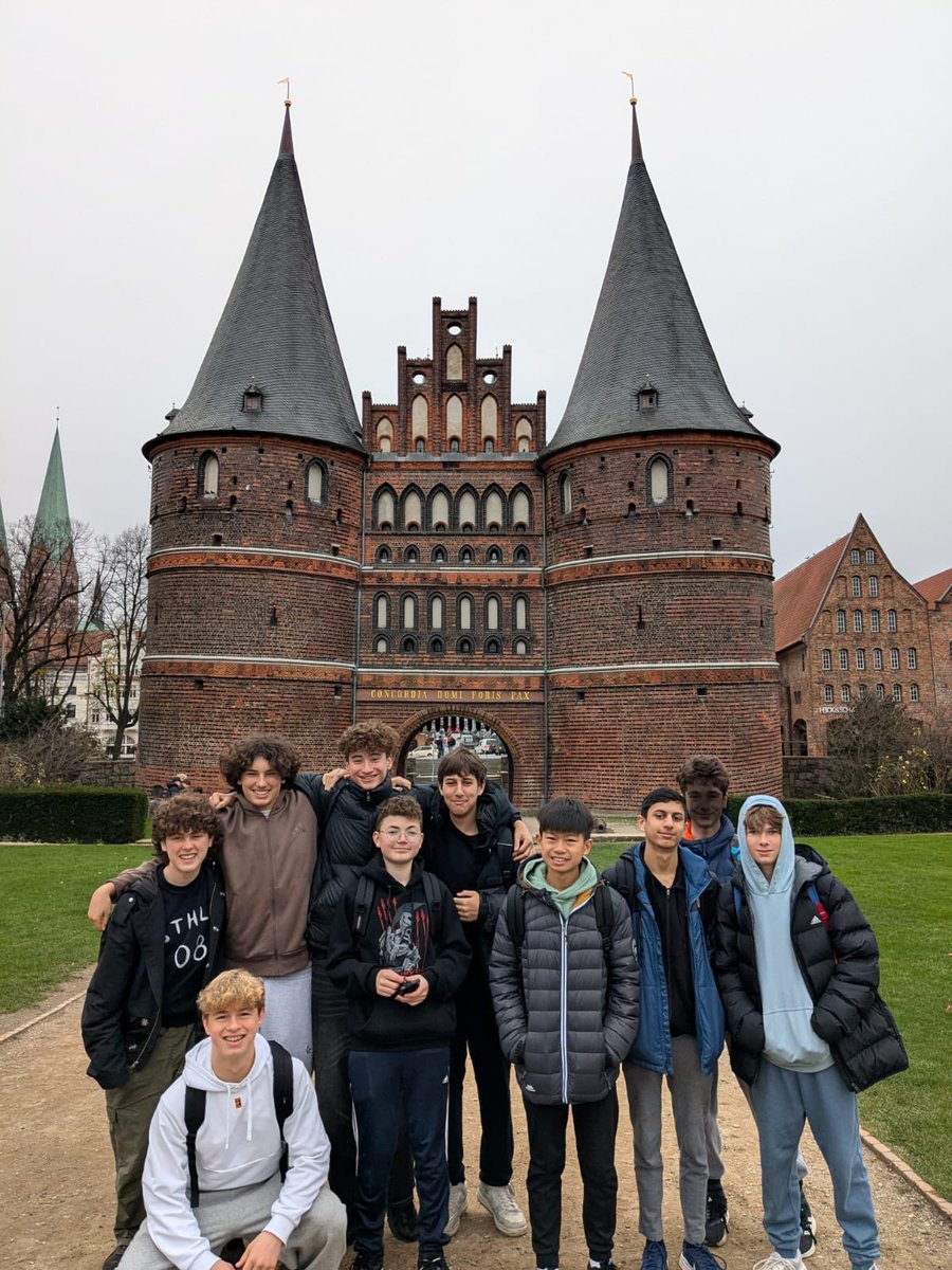 UCSModLangs's tweet image. At Café Niederegger and the famous Holstentor in „Weltkulturerbe“ Lübeck