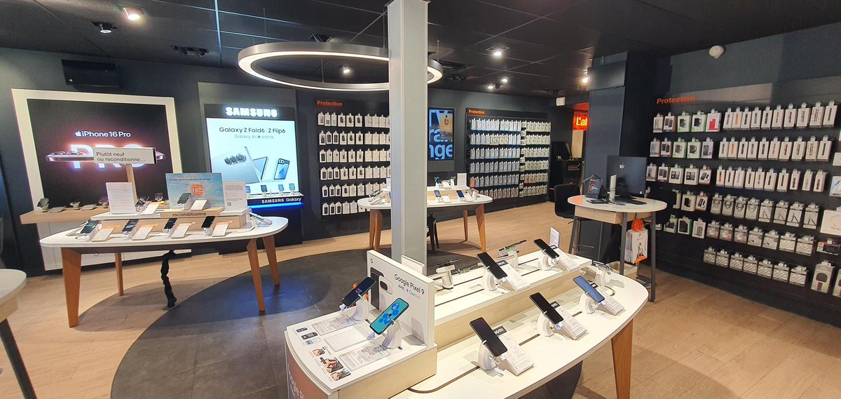 OrangeStoreOff's tweet photo. Bonne nouvelle ! Votre boutique de Montargis, située au 85 rue du Général Leclerc, a réouvert ses portes. Venez rencontrer Axel et son équipe pour profiter des meilleures offres Orange ☺ https://t.co/wrTj6XUSWk https://t.co/D8p7EpCGGn