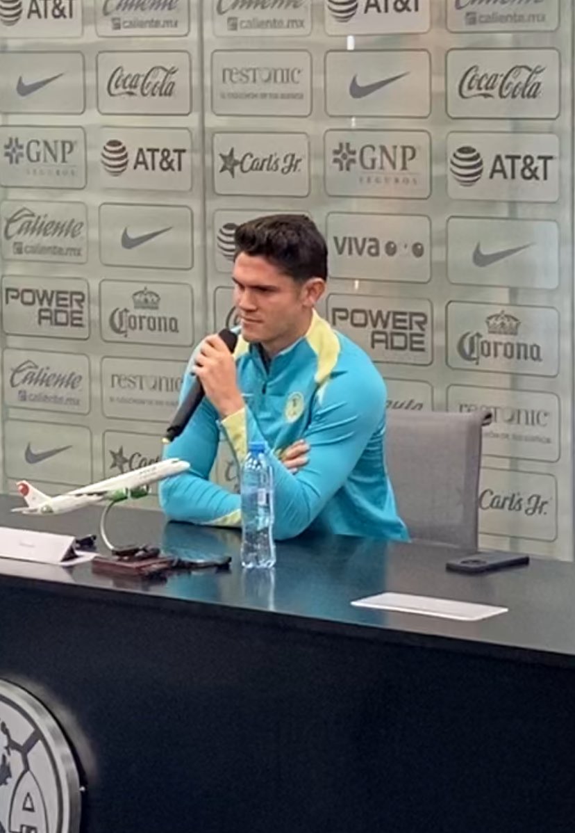 Israel Reyes no considera que el América sea el equipo a vencer, pues hay otras escuadras que han hecho muy buen torneo ⚽️

<a href="/DameBolaTrece/">Dame Bola</a>