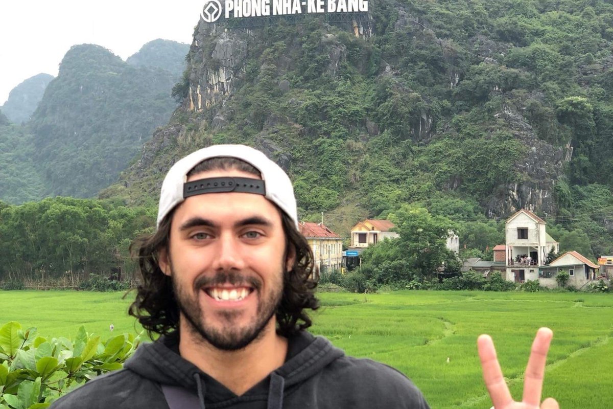 "Taking the leap into the unknown often requires two powerful virtues: courage and perseverance. These virtues have been central to my personal growth" ~Eddy Green loom.ly/xoaSA7M