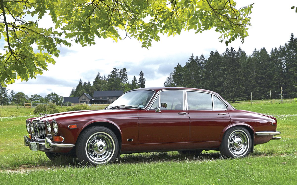 CollectibleAuto's tweet photo. As #Jaguar prepared for the Seventies, the British maker’s muddled sedan lineup was replaced with a single model, the smartly designed XJ. Be sure to read Covering the Bases, the story of the 1969-73 Jaguar XJ, in the December 2024 issue of Collectible Automobile on sale now. https://t.co/3JTaA5XUHe