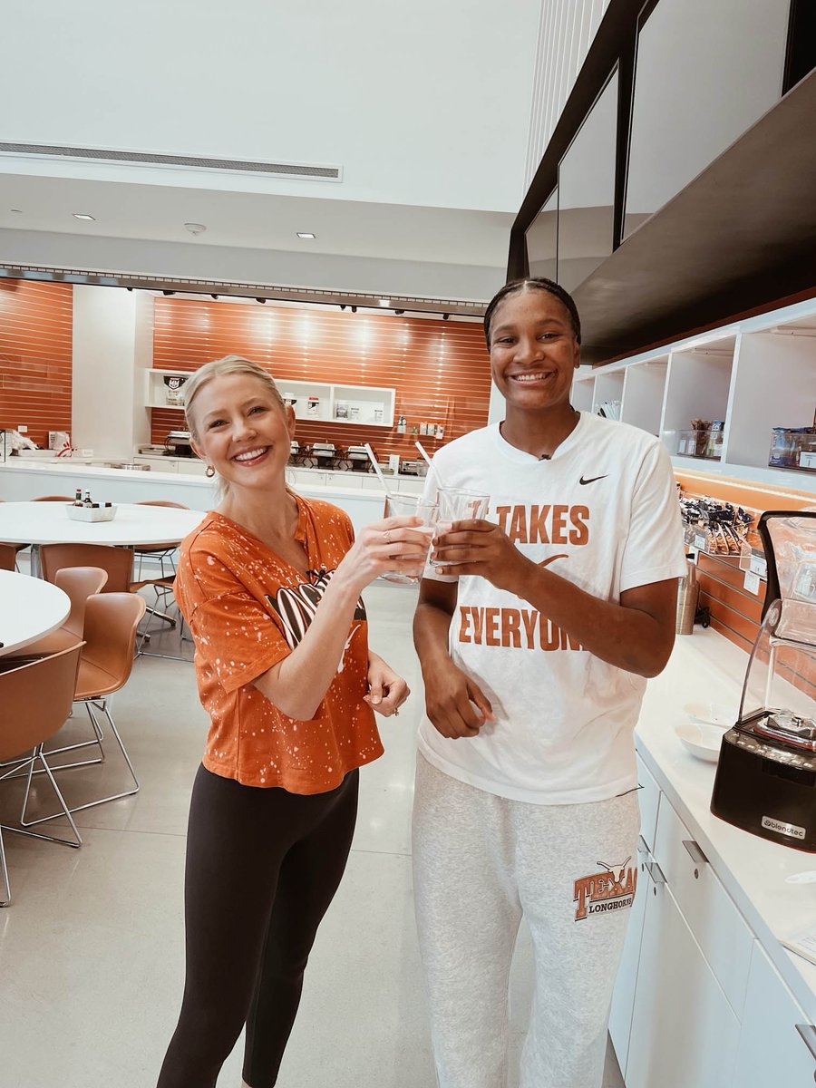 jeremyrosenthal's tweet photo. Thank you @tierraonFOX7 for spending time with @TexasWBB this morning! 

Season tips off at Moody Center Sunday at 2PM 🤘

#HookEm https://t.co/XkbUXGX1oA