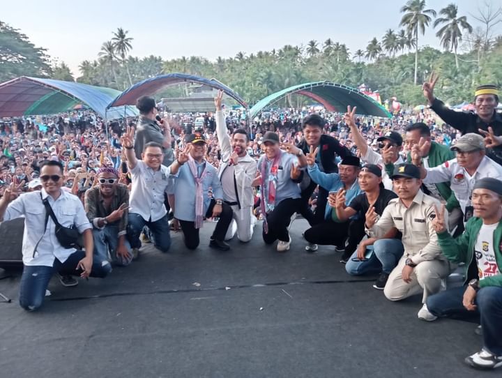Bersama Ketua #PKB Sultra dan Anggota DPRD Sultra #Gerindra Rajiun -Purnama Kampanye Wilayah Muna Bagian Timur Dihadiri Puluhan Ribu Pendukungnya