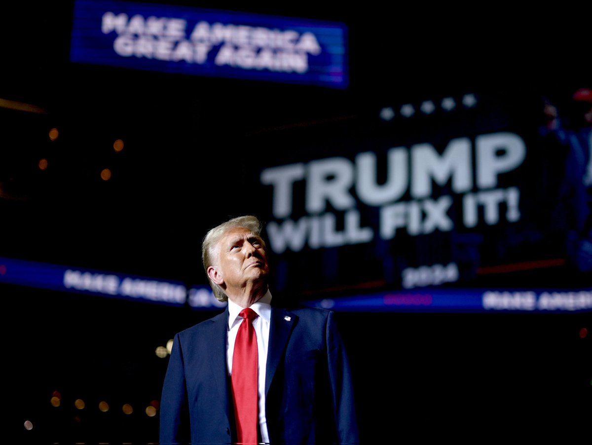 CommonBS786OM's tweet photo. ट्रम्प की लीड देखकर elon musk ने लाइक बटन ही चेंज कर दिया..

#Trump2024
#USAElection2024 https://t.co/dG42c4douW